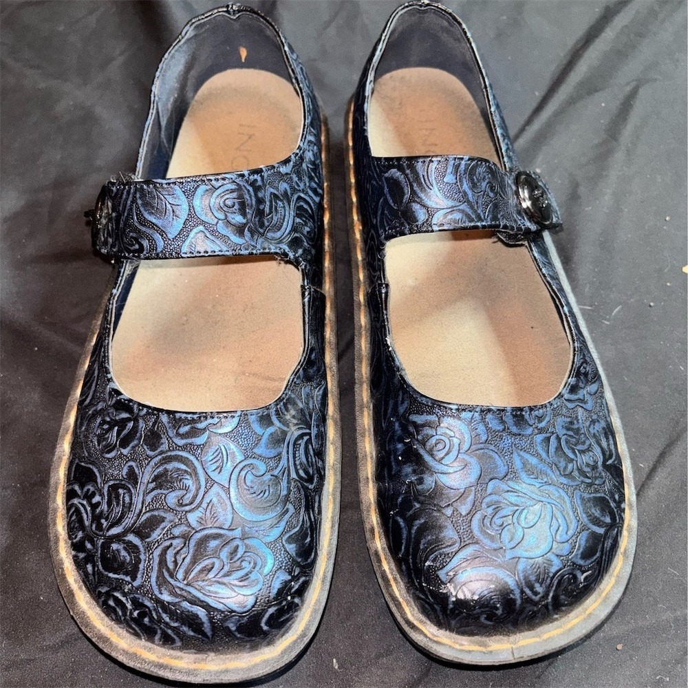 Ingaro Paloma Mary Jane Comfort Flats Womens Size 10 Blue Black Floral comfort